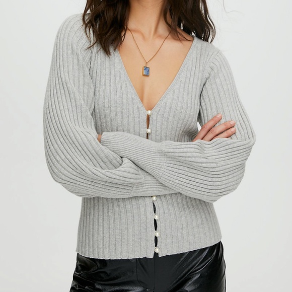 Aritzia Wilfred Pearl Cardigan 